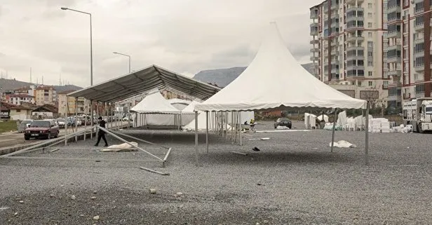 Depremin vurduğu Malatya’da iftar çadırları kuruluyor