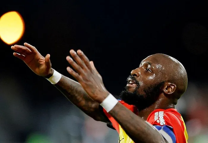 cimboma-fofana-surprizi-menajerler-galatasaraya-fildisili-orta-sahayi-onerdi-1704750407943.jpeg Cimbom'a Fofana sürprizi! Menajerler Galatasaray'a Fildişili orta sahayı önerdi-4