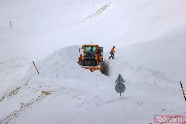 Geçtiğimiz yıl Türkiye'de 2 metre ile en yüksek kar kalığının ölçüldüğü Van-Bahçesaray yolunda amansız mücadele - 4