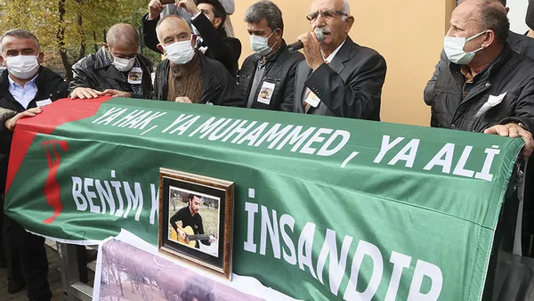 tacizi-onlerken-oldurulen-haydar-canin-katillerine-15er-yil-hapis-1665645417449.jpg Tacizi önlerken öldürülen Haydar Can'ın katillerine 15'er yıl hapis-5