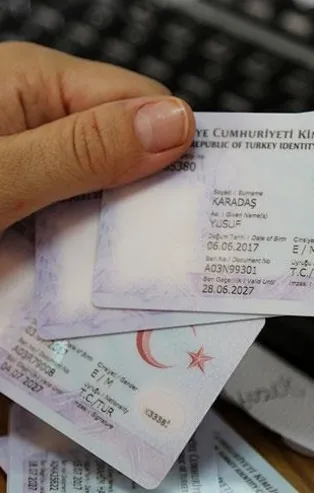 Dikkat! Yeni uygulama başladı! Ehliyet ve kimlik kartları ile ilgili vatandaşlara dikkat çeken uyarı!