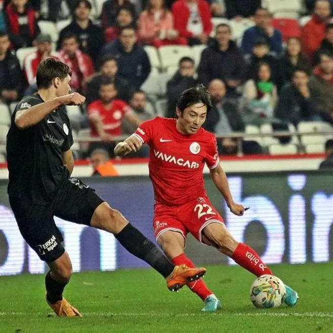 Antalya evinde 3-2 kazandı