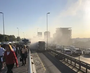 Metrobüste yangın!