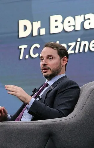 Eski Hazine ve Maliye Bakanı Berat Albayrak'ın kaleme aldığı 'Burası Çok Önemli' kitabı Cuma günü satışa çıkıyor