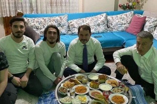 Hazine ve Maliye Bakanı Berat Albayrak'tan Abdülkadir Ömür'e ziyaret