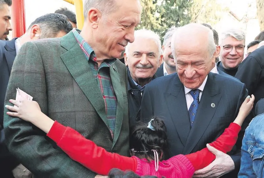 Be ahlaksız be namussuz be adi!