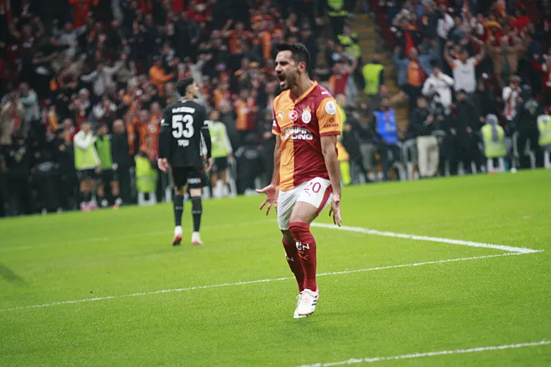 Spor yazarları Galatasaray - Beşiktaş maçını değerlendirdi! "Dejavu" - 9