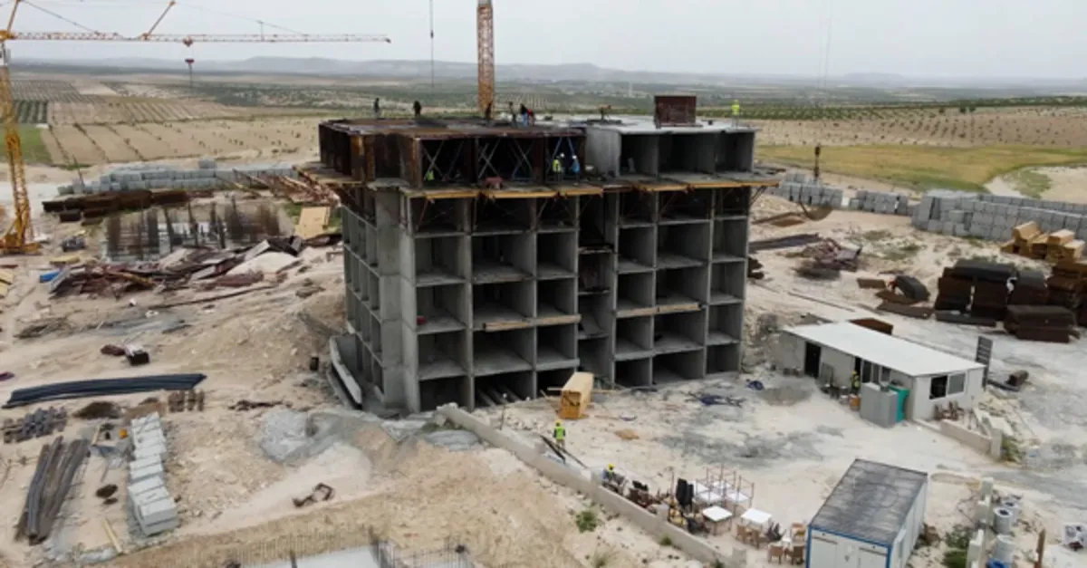 Deprem bölgesi TOKİ, Emlak Konut ve Yapı İşleri Genel Müdürlüğü eliyle ayağa kaldırılıyor!