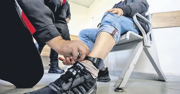 15 yaşındaki bıçaklı zorbaya mahkemeden elektronik kelepçe cezası!