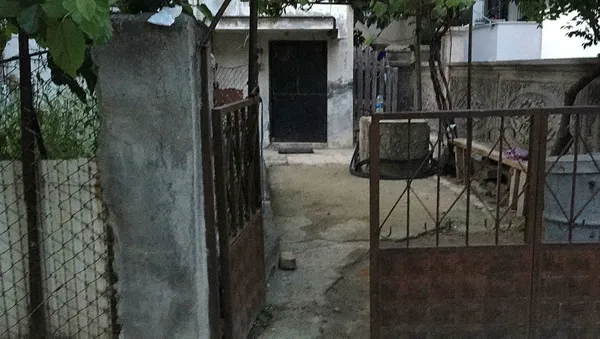 2 kardeş akrabaları tarafından bıçaklanarak öldürüldü-1