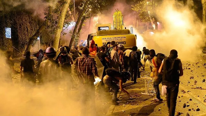 gezi-parki-kumpasinin-turkiyeye-maliyeti-agir-oldu-faturasi-100-milyar-dolari-asti-1779861440055.jpeg Gezi Parkı kumpasının Türkiye’ye maliyeti ağır oldu: Faturası 100 milyar doları aştı-5