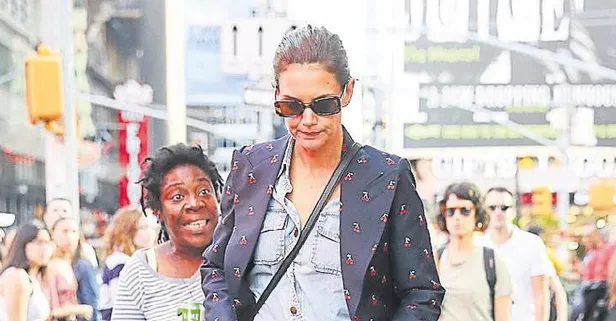 Mutluluğun resmi! Katie Holmes, hayranıyla uzun uzun sarıldı