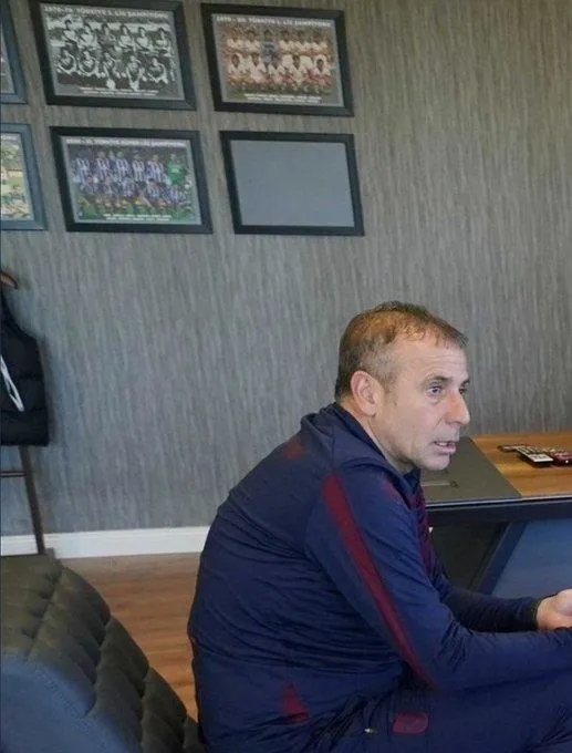 Özel haber... Trabzonspor'da Abdullah Avcı'nın odasındaki boş çerçeve doluyor: Gözler Antalyaspor maçına çevrildi-3