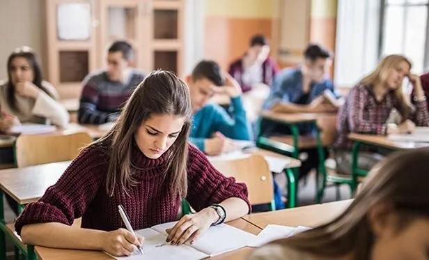 2020 yks esit agirlikli puan turunde