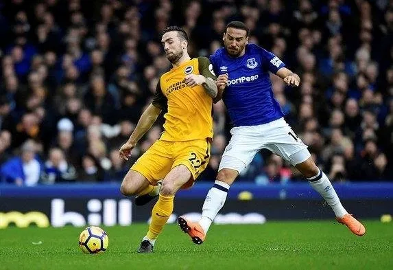 Cenk Tosun’dan muhteşem gol!