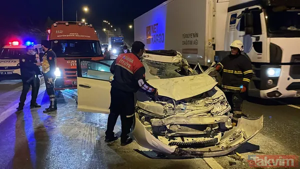Adana Pozantı'da aşırı hız yapan TIR, kırmızı ışıkta bekleyen araçlara çarptı: 1 ölü, 4 yaralı - 2