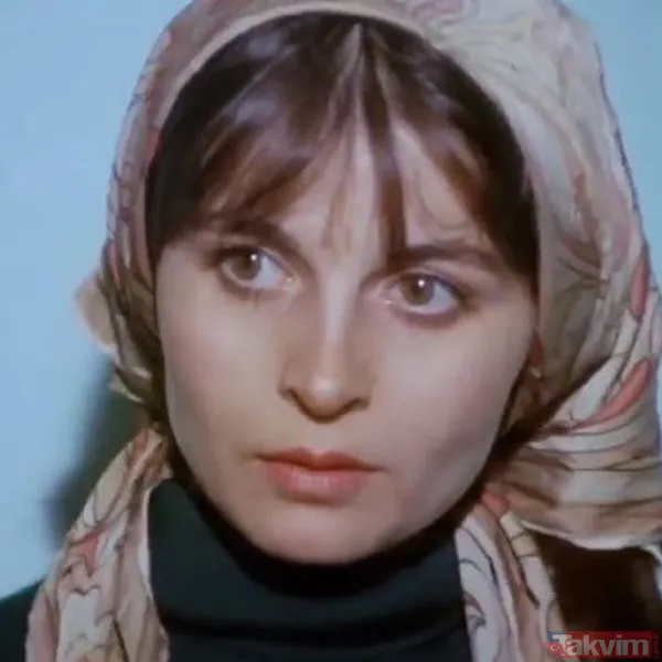 69 yaşındaki Yeşilçam güzeli Pembe Mutlu’nun son haline bakın! Yıllar ona da acımadı! Çiçek Abbas’ın paylaşılamayan güzeli... - 3