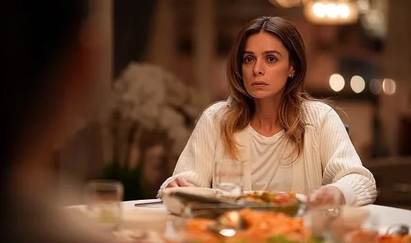 sandik-kokusu-dizisinde-filizin-hayatini-zindana-cevirecek-1-2-3-derken-tam-4-isim-birden-1723973814471.jpg Sandık Kokusu dizisinde Filiz'in hayatını zindana çevirecek! 1, 2, 3 derken tam 4 isim birden...-3