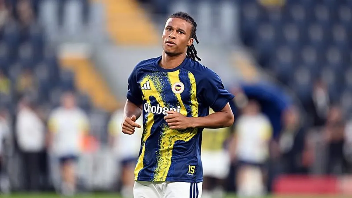 Fenerbahçe'de Nathan Ake tedbir amaçlı oyundan alındı; kontrollerde ciddi sakatlık tespit edilmedi, rövanşta yer alması bekleniyor