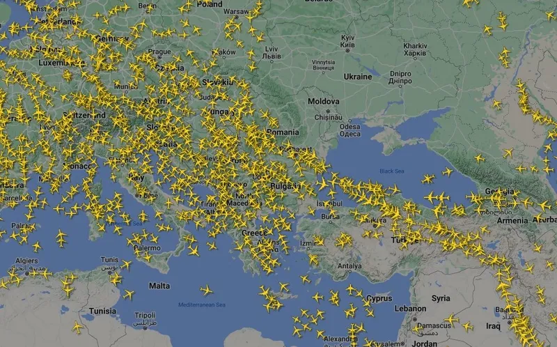 ciro-immobile-ucagi-flight-radar-canli-takip-besiktasin-yeni-transferi-ciro-immobile-kimdir-nereli-kac-yasinda-1720703087864.jpg 🔴✈️ Beşiktaş'ın yeni transferi Ciro Immobile kimdir, nereli, kaç yaşında? Ciro Immobile uçağı FLIGHT RADAR canlı takip: İstanbul'a iniş saati...-5