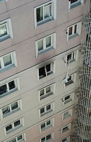 Üsküdar'da apartman dairesinde patlama!