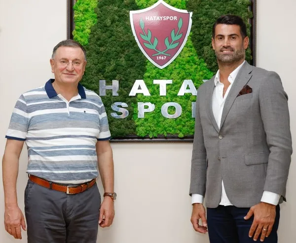 hataysporda-volkan-demirel-donemi-resmen-basladi-1663756489003.jpg Hatayspor'da Volkan Demirel dönemi resmen başladı-2