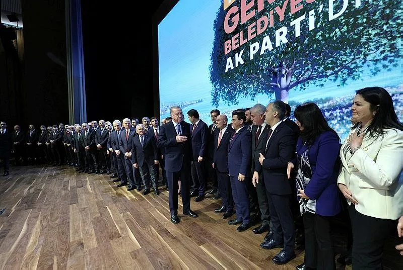 Başkan Erdoğan AK Parti'nin seçim beyannamesini açıkladı: Gerçek belediyecilik | Çözüm yine biziz-11