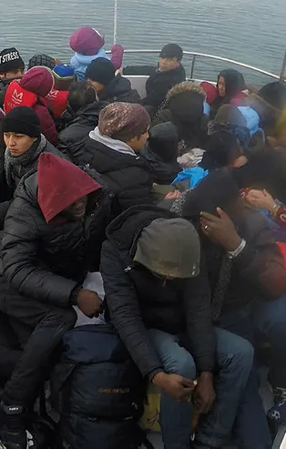 Sınırı geçmek isterken böyle yakalandılar! Çanakkale'de düzensiz göçmen operasyonu