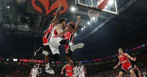 Anadolu Efes Olympiakos’u son saniyede yıktı! Finale çıktı