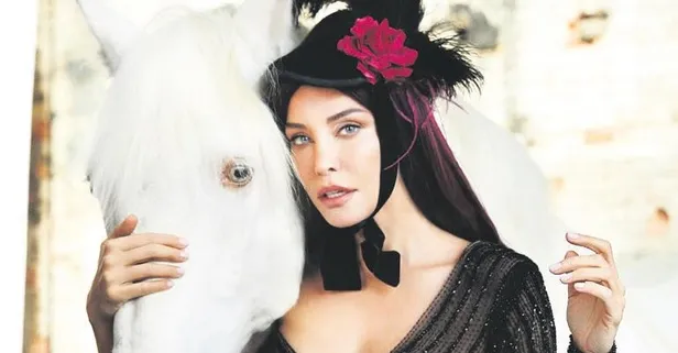 Burun farkıyla bir başka Deniz Akkaya