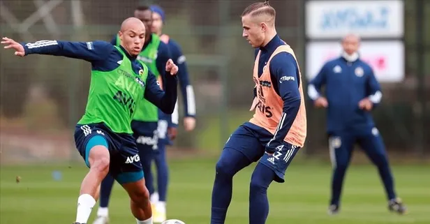 Fenerbahçeliler Kasımpaşa idmanında!