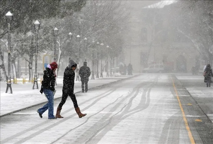 kar-aralik-ayini-beklemeden-lapa-lapa-yagacak-istanbul-dahil-o-iller-icin-son-dakika-uyarisi-1700723974775.jpg Kar aralık ayını beklemeden lapa lapa yağacak! İstanbul dahil o iller için son dakika uyarısı-6