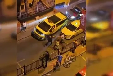 Fatih’te sürücüler arasındaki kavgada taksiciyi darp ettiler: O anlar kamerada