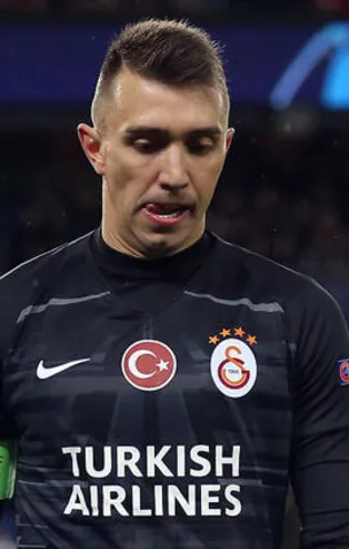 Galatasaray'dan Fernando Muslera kararı! Sözleşme teklif edilecek, maaşı düşürülecek