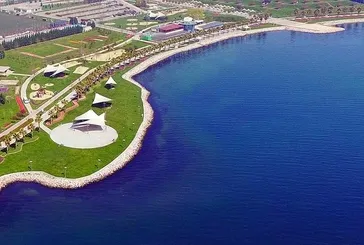 İzmit körfezi faaliyete geçen çevre projesi kapsamında temizleniyor