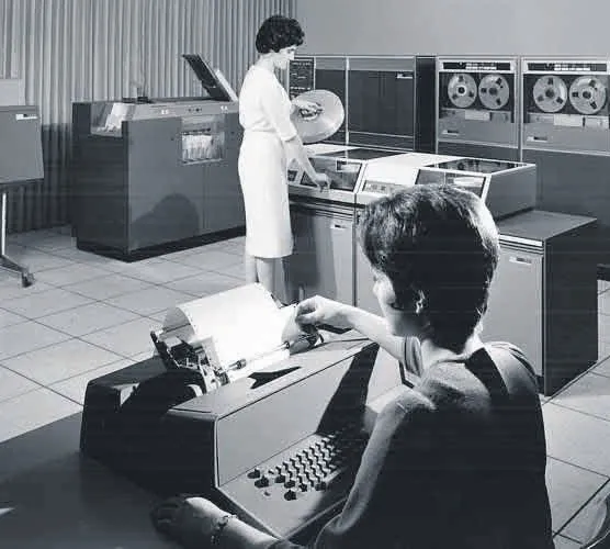 is-dunyasini-dijital-caga-tasiyan-bilgisayar-1784073252287.jpeg 67 yıl önce bugün kullandığımız dijital sistemlerin temelini atan bilgisayar: IBM 1401-4