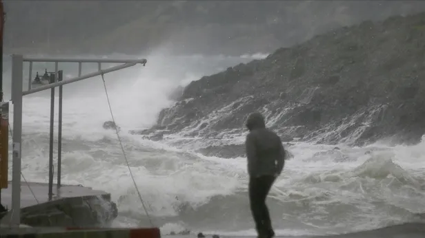 meteoroloji-marmarayi-uyardi-istanbul-kocaeli-sakarya-kuvvetli-geliyor-kar-yagacak-mi-hava-durumu-1670595095577.jpeg Meteoroloji Marmara'yı uyardı: İstanbul, Kocaeli, Sakarya... Kuvvetli geliyor! Kar yağacak mı? HAVA DURUMU-2