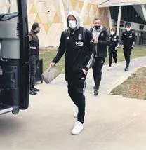 Sergen Yalçın’dan öğrencilerine uyarı: Artık kredimiz yok!