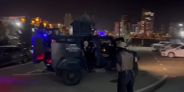 firari-danistay-uyesi-saklandigi-evde-yakalandi-elebasi-gulenin-talimatiyla-oy-kullanmis-1667462104222.jpg Firari Danıştay üyesi saklandığı evde yakalandı: Elebaşı Gülen’in talimatıyla oy kullanmış-6