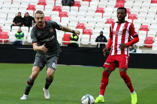 İtalyan basınından bomba iddia: Lazio’nun hedefi Caner Erkin!
