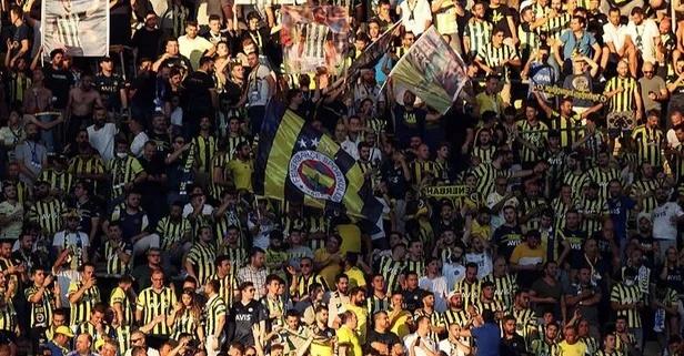 Son dakika: Fenerbahçe, Dinamo Kiev karşılaşmasındaki Putin olayları hakkında açıklama yayınladı! UEFA soruşturma başlattı