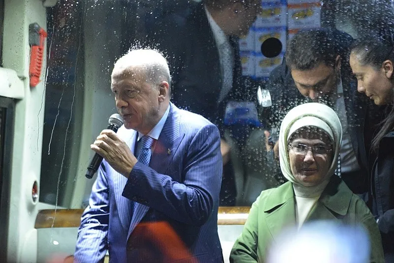 Başkan Recep Tayyip Erdoğan, memleketi Rize'nin Güneysu ilçesinde vatandaşlara hitap etti (DHA)