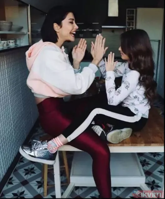 Deniz Akkaya'dan yeni bomba: Evime girmeye çalıştılar! Görüntüleri yayımladı! Kızıyla WhatsApp mesajlarını ifşa etti! "Çocuk kabul etmiyorum" mesajı tepki topladı! - 41