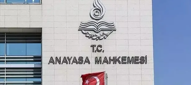 AYM’den 2 siyasi parti için karar