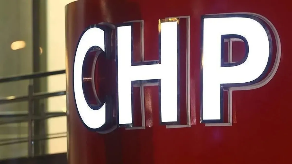 CHP İstanbul'da istifa furyası! Özgür Çelik ve 36 ilçe başkanı istifa etti