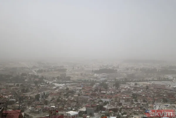 Türkiye'de toz bulutu kabusu etkisini gösterdi! Göz gözü görmedi araçlar çamura bulandı! Kritik uyarı: Maskesiz çıkmayın - 18