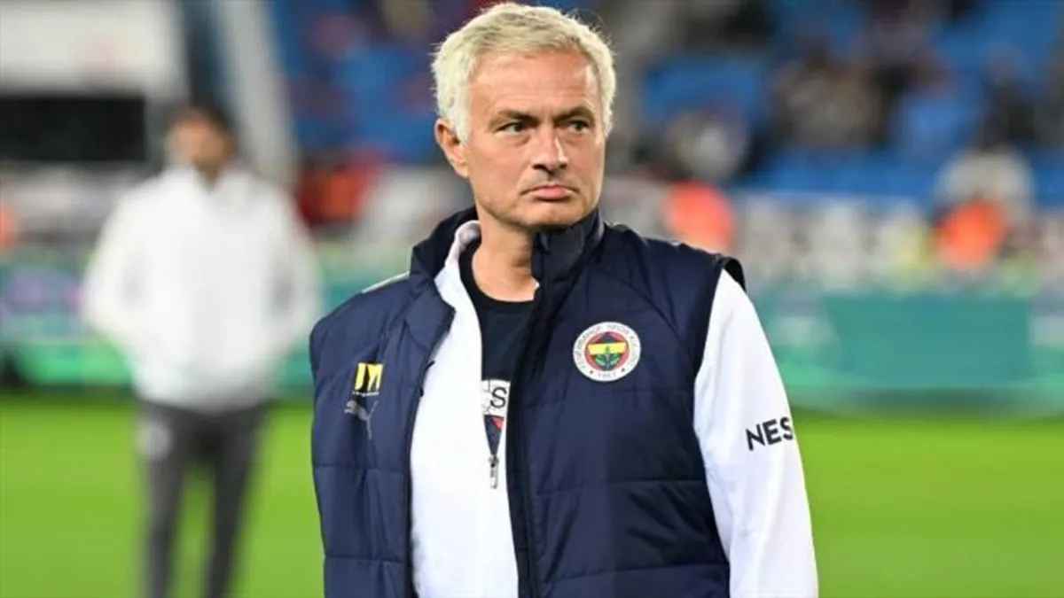 Jose Mourinho Alkmaar yenilgisi sonrasında oyuncularını sert sözlerle eleştirdi