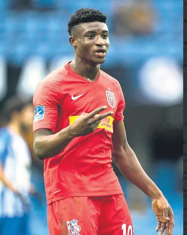 galatasaray-kancayi-mohamed-diomandeye-takti-fildisili-icin-ocakta-hamle-yapilacak-1697584644944.jpeg Galatasaray kancayı Mohamed Diomande'ye taktı! Fildişili için ocakta hamle yapılacak-2