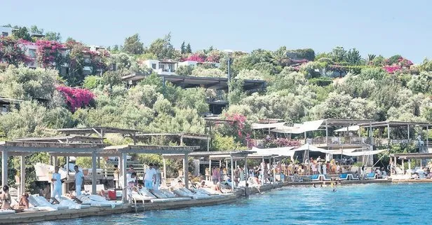 Lahmacun fiyatıyla herkesi şaşırtan Bodrum’da bu yıl su fiyatları görenleri şoke etti: Markette 20 mekanda 200!
