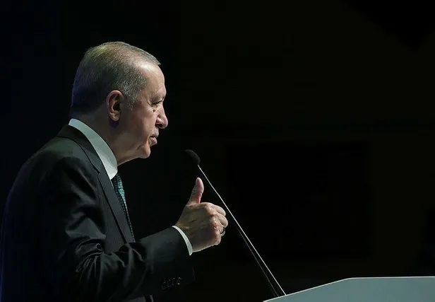 baskan-recep-tayyip-erdogan-timde-sert-konustu-teroristleri-eze-eze-geldik-1655156301977.jpeg Başkan Recep Tayyip Erdoğan TİM'de sert konuştu: Teröristleri eze eze geldik-5